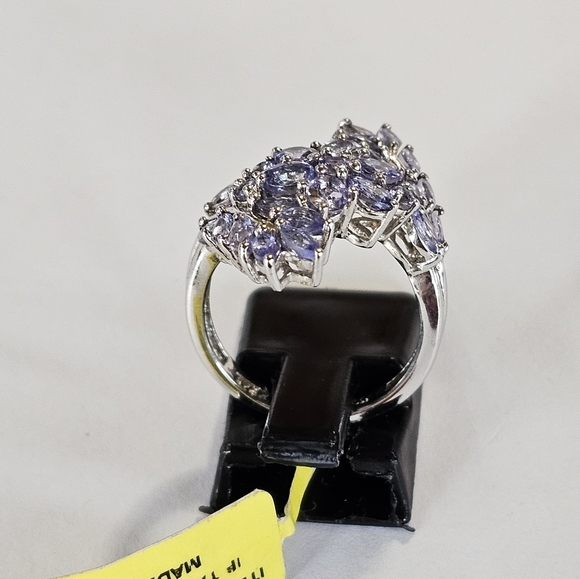 Genuine Tanzanite Ring in Platinum over Sterling Silver. Size 7! - Picture 7 of 13